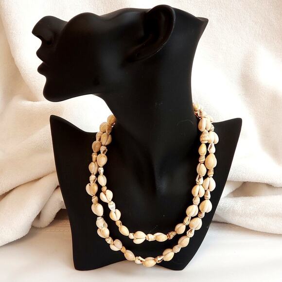 Vintage Hawaiian Cowrie & Mini Conch Sea Shell Necklace Natural Boho Beaded Lei - Picture 1 of 6